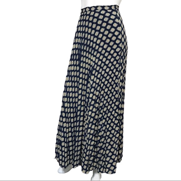 Banana Republic Navy Leaf Pleated Maxi Skirt Sz-6
